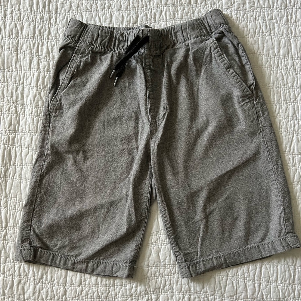 Old Navy Boy’s Grey Drawstring Shorts Size XL/TG (14-16)